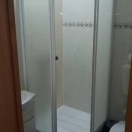 Beatriz Hostal *